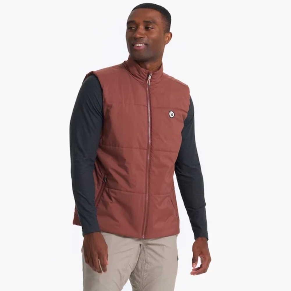 Vuori Echo Insulated Vest in Cedar Rust Red – Size L – NWT